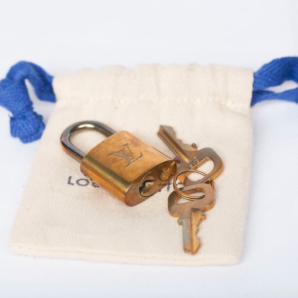 Authentic LOUIS VUITTON Monogram Canvas Speedy 30 Bandouliere Handbag - Picture 14 of 15